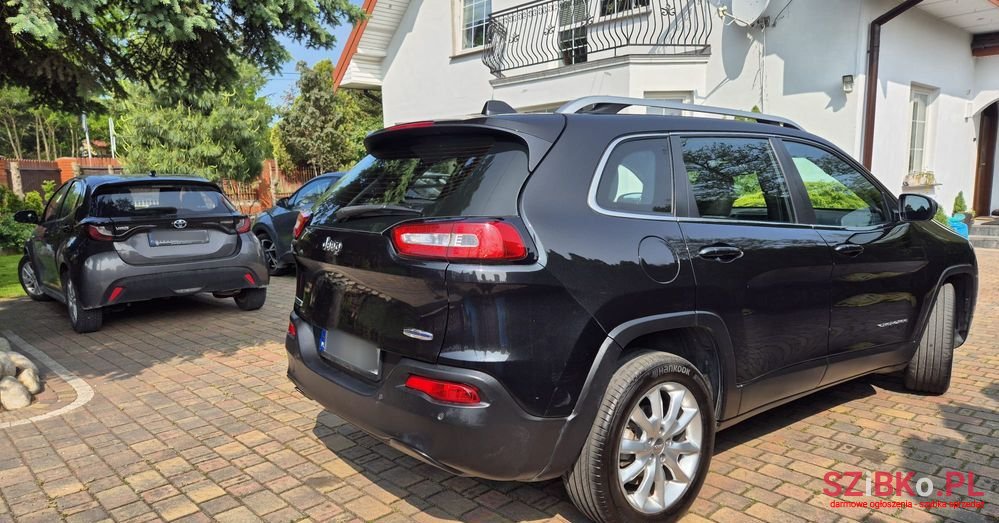 2014' Jeep Cherokee photo #5