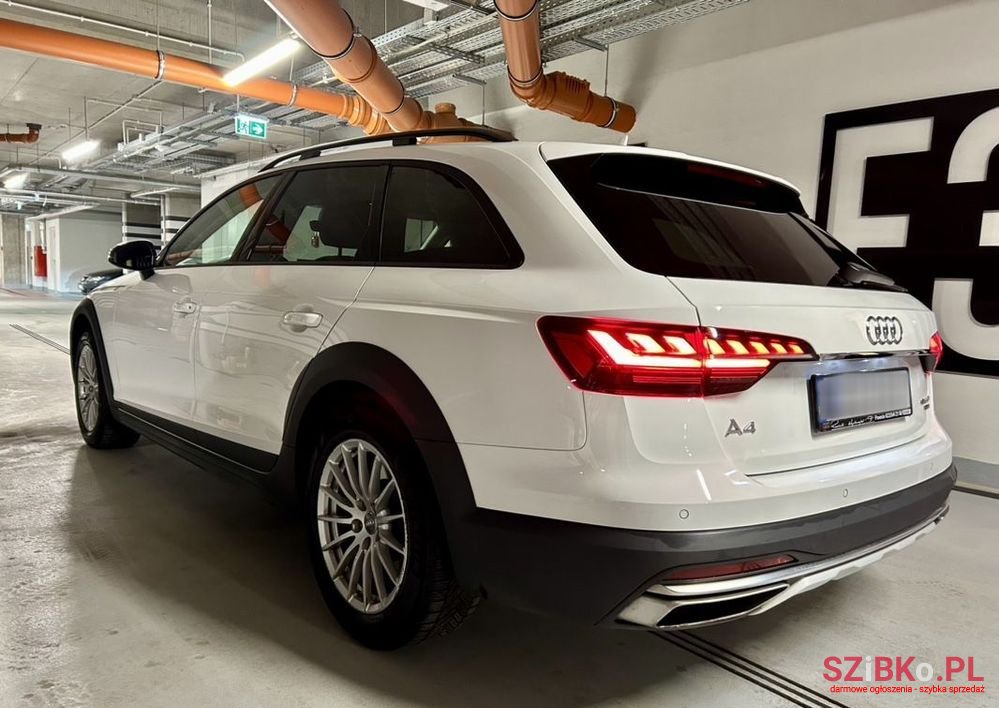 2020' Audi A4 Allroad photo #2