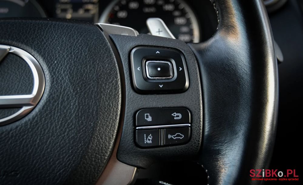 2019' Lexus NX photo #6