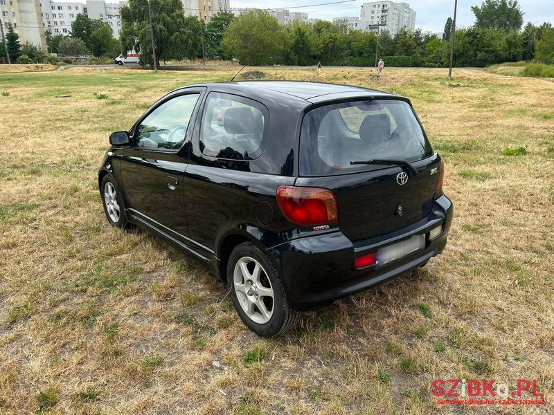 2002' Toyota Yaris photo #5