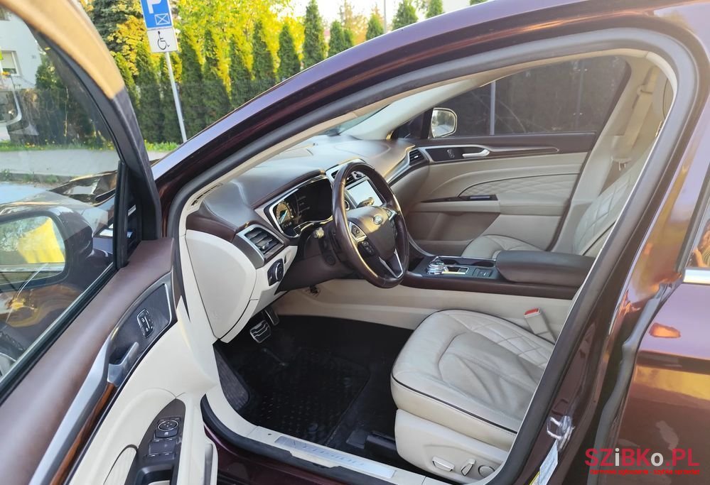 2017' Ford Fusion photo #6