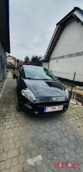 2014' Fiat Punto photo #1