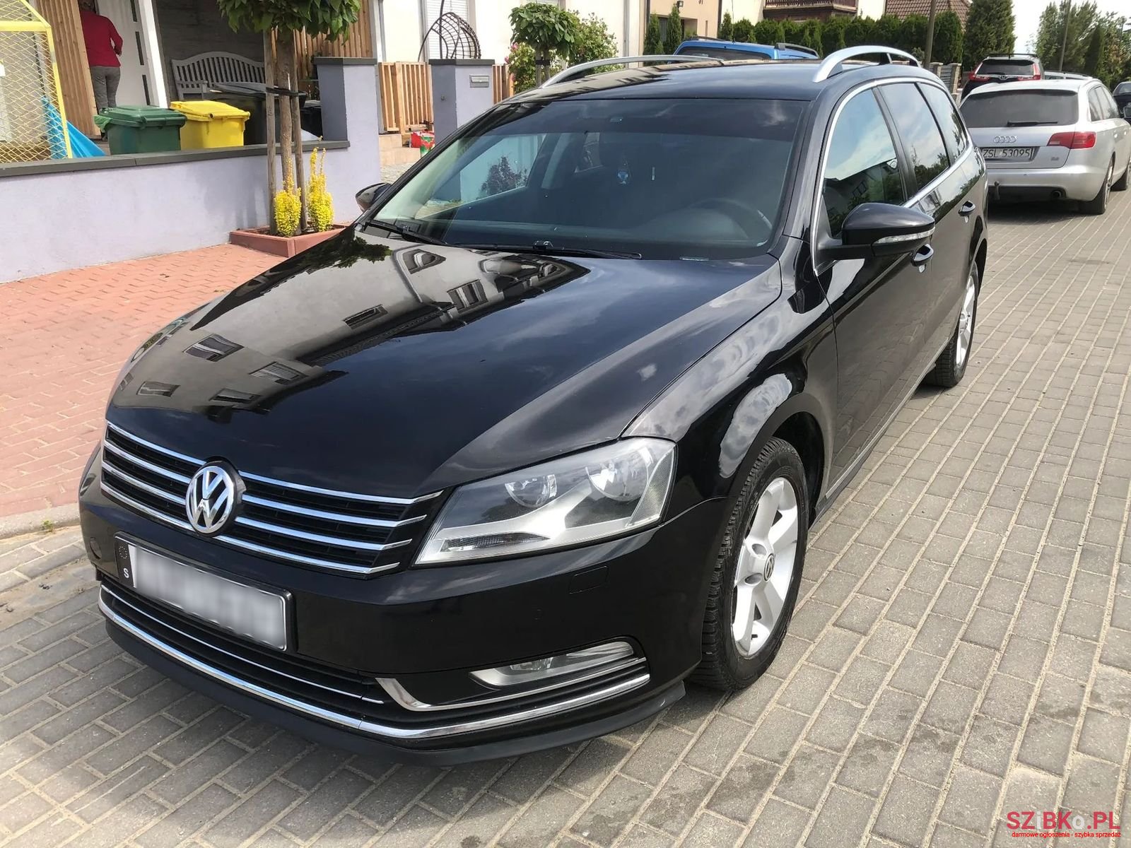 2011' Volkswagen Passat photo #1