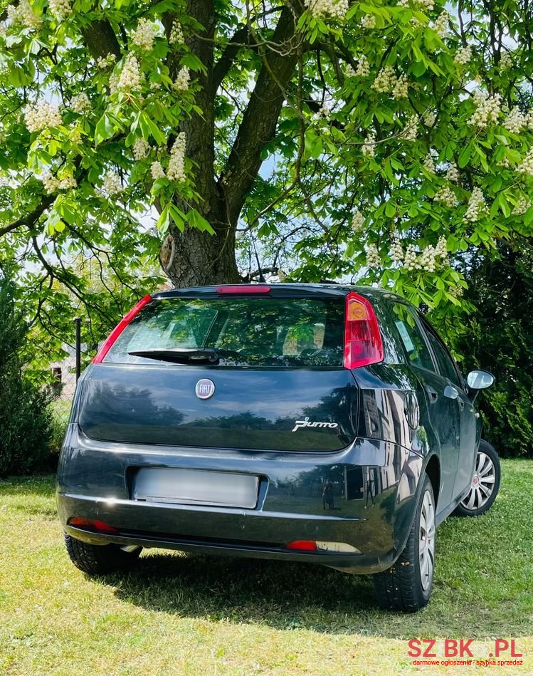2009' Fiat Grande Punto photo #3