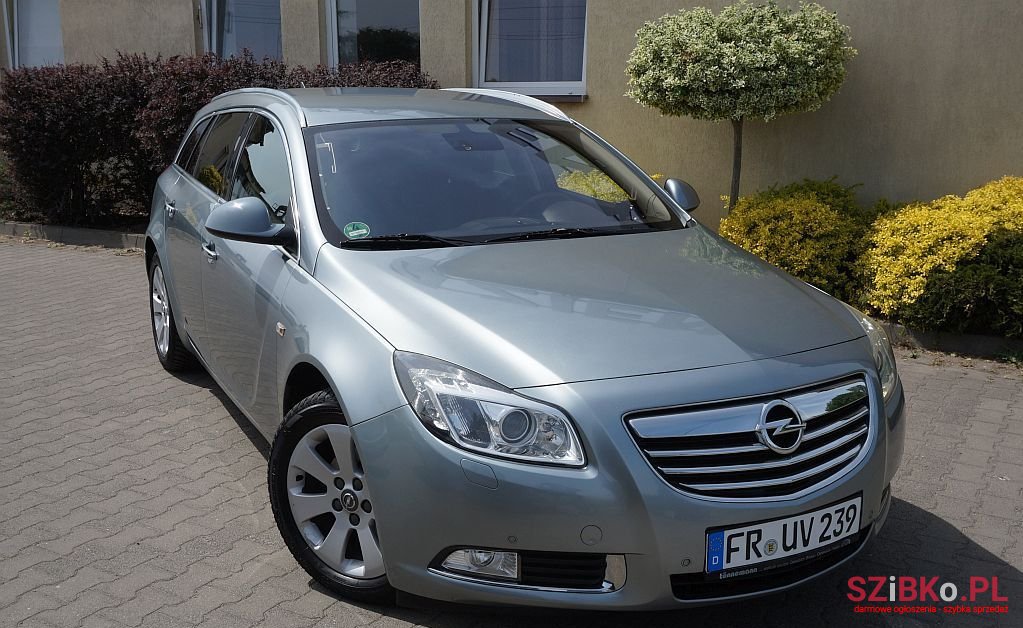 2012' Opel Insignia photo #2