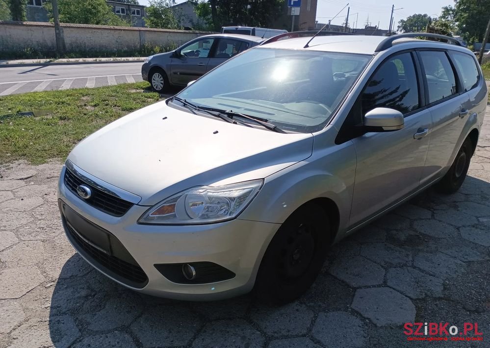 2010' Ford Focus photo #1