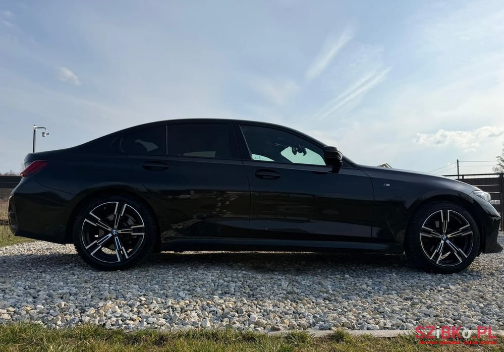 2024' BMW 3 Series photo #6