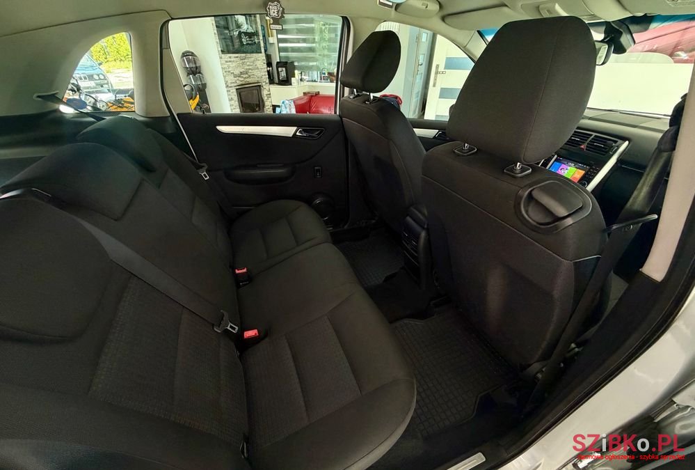 2008' Mercedes-Benz B-Class 200 Cdi photo #6