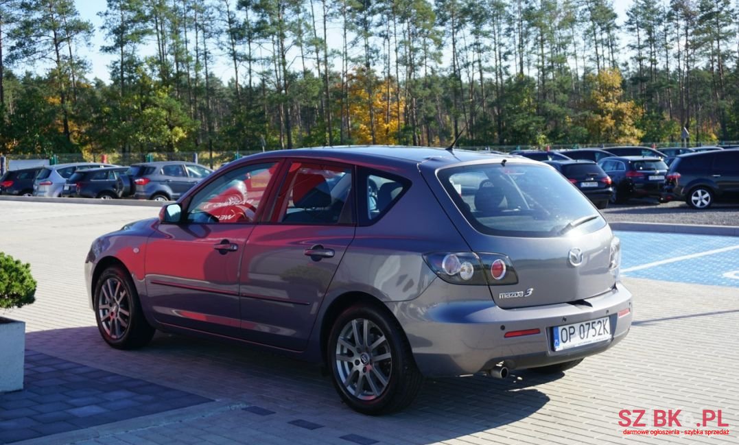 2006' Mazda 3 photo #3