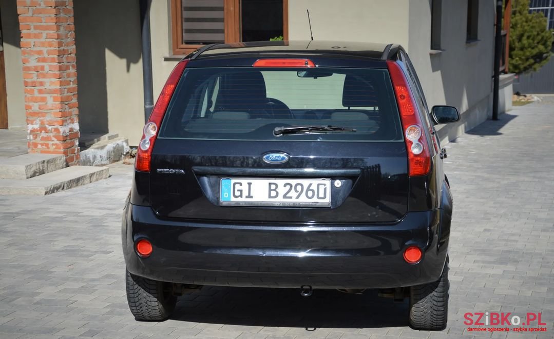 2007' Ford Fiesta photo #6