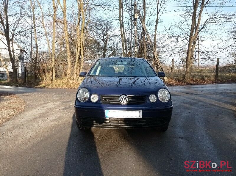 2004' Volkswagen Polo photo #1