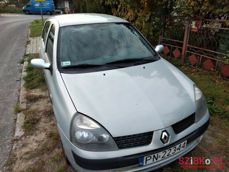 2005' Renault Clio photo #4