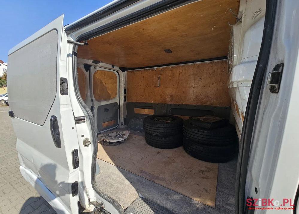 2006' Renault Trafic Dci L2H1 photo #6