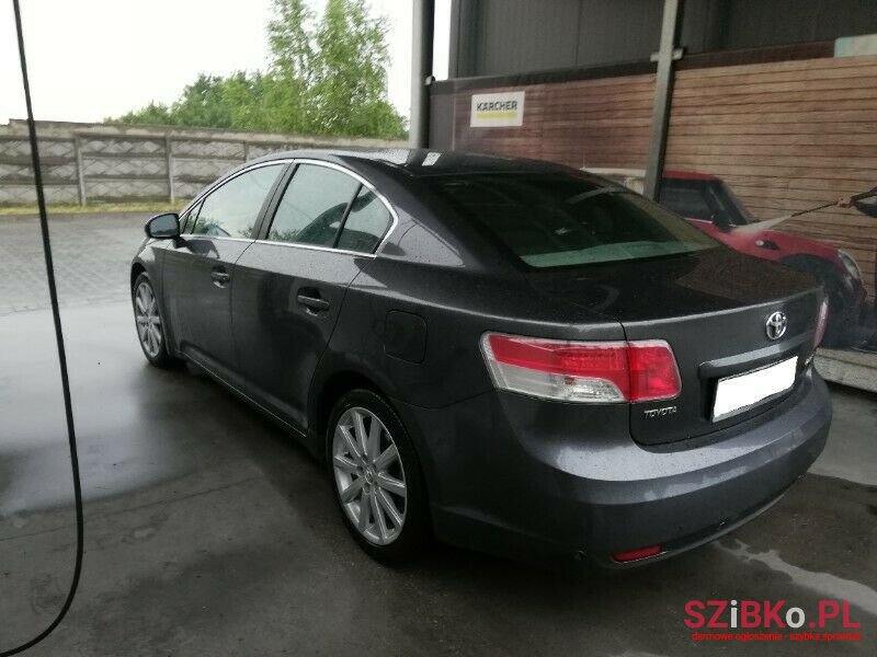 2009' Toyota Avensis photo #4