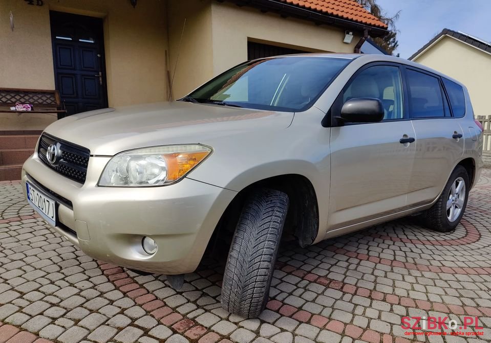 2007' Toyota RAV4 photo #3
