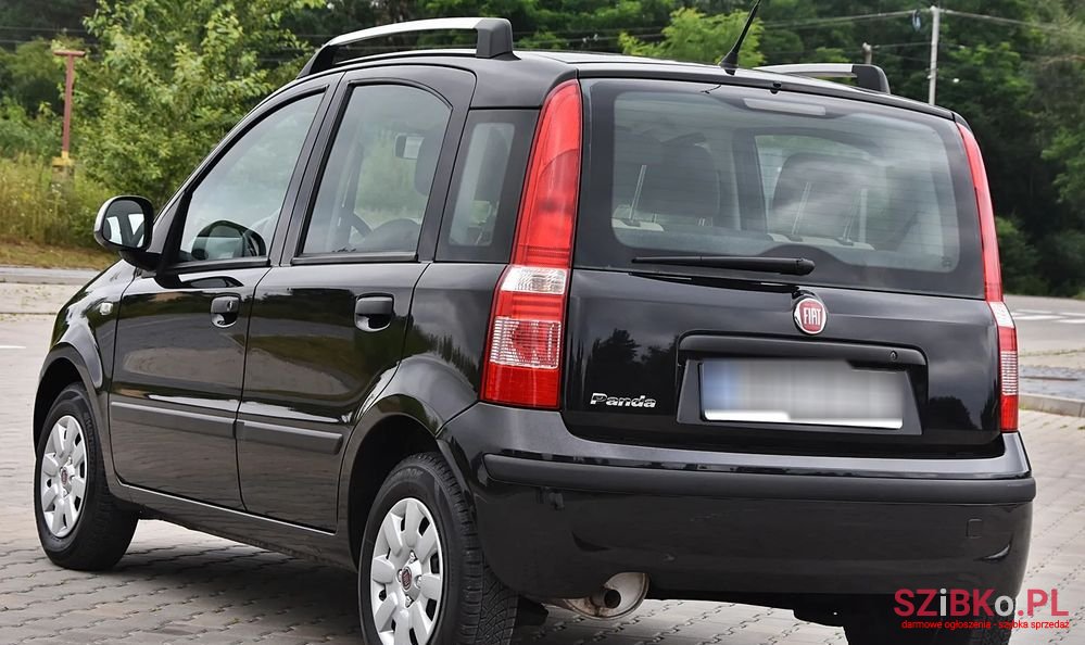 2010' Fiat Panda photo #5