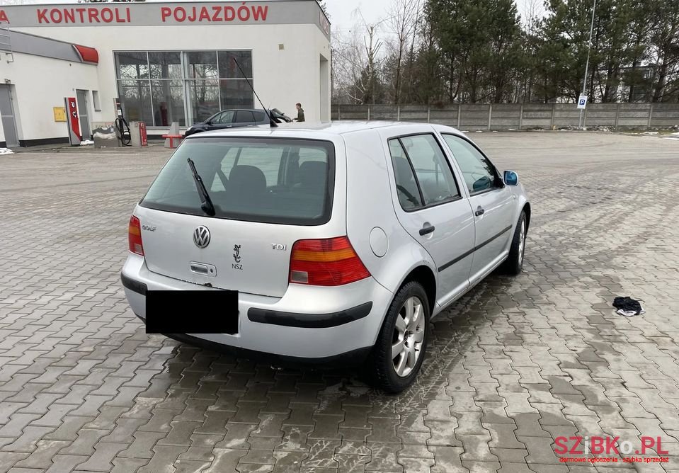 2000' Volkswagen Golf photo #3