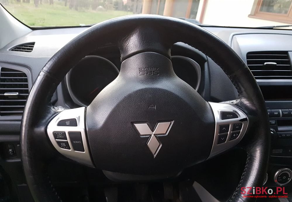 2010' Mitsubishi ASX photo #6