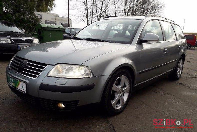 2005' Volkswagen Passat photo #1