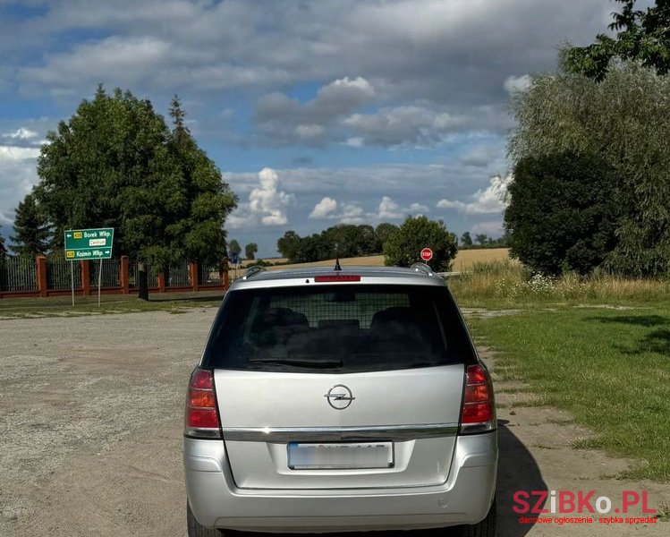 2005' Opel Zafira 1.8 16V Elegance photo #6