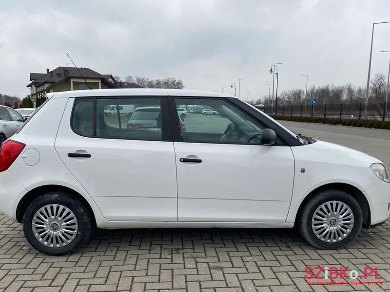 2009' Skoda Fabia 1.4 Tdi Classic photo #6