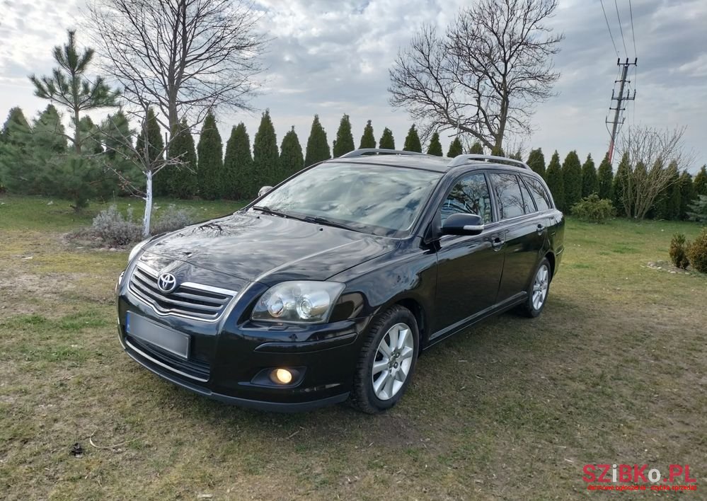 2008' Toyota Avensis photo #2