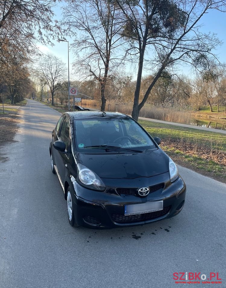 2012' Toyota Aygo 1.0 Vvt-I photo #1