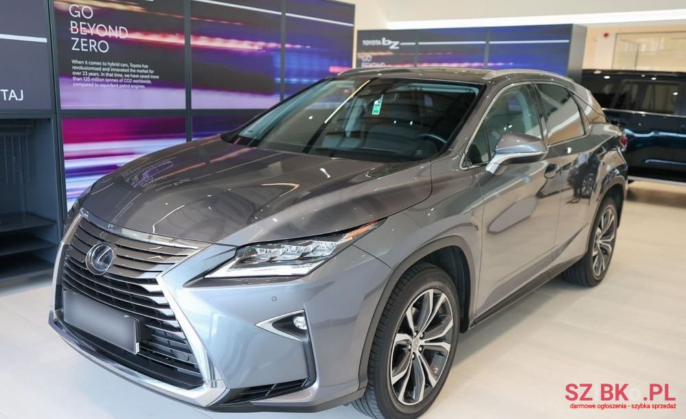 2016' Lexus RX photo #2
