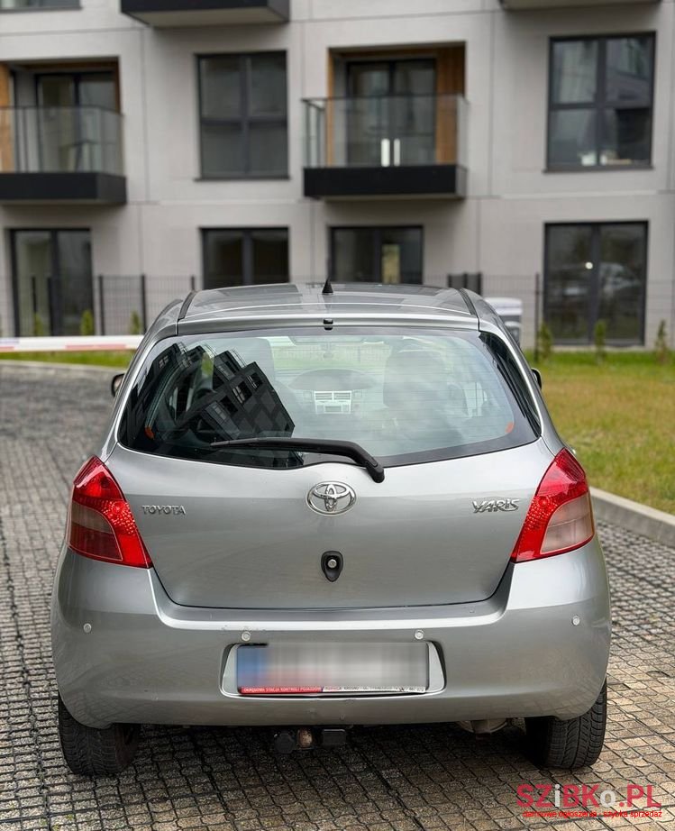 2007' Toyota Yaris 1.3 Prestige photo #5