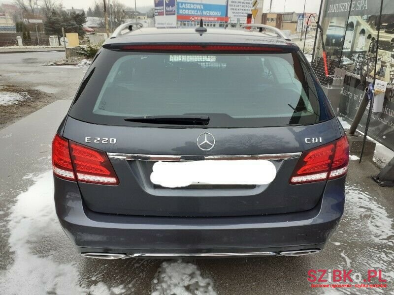 2014' Mercedes-Benz Klasa E photo #2