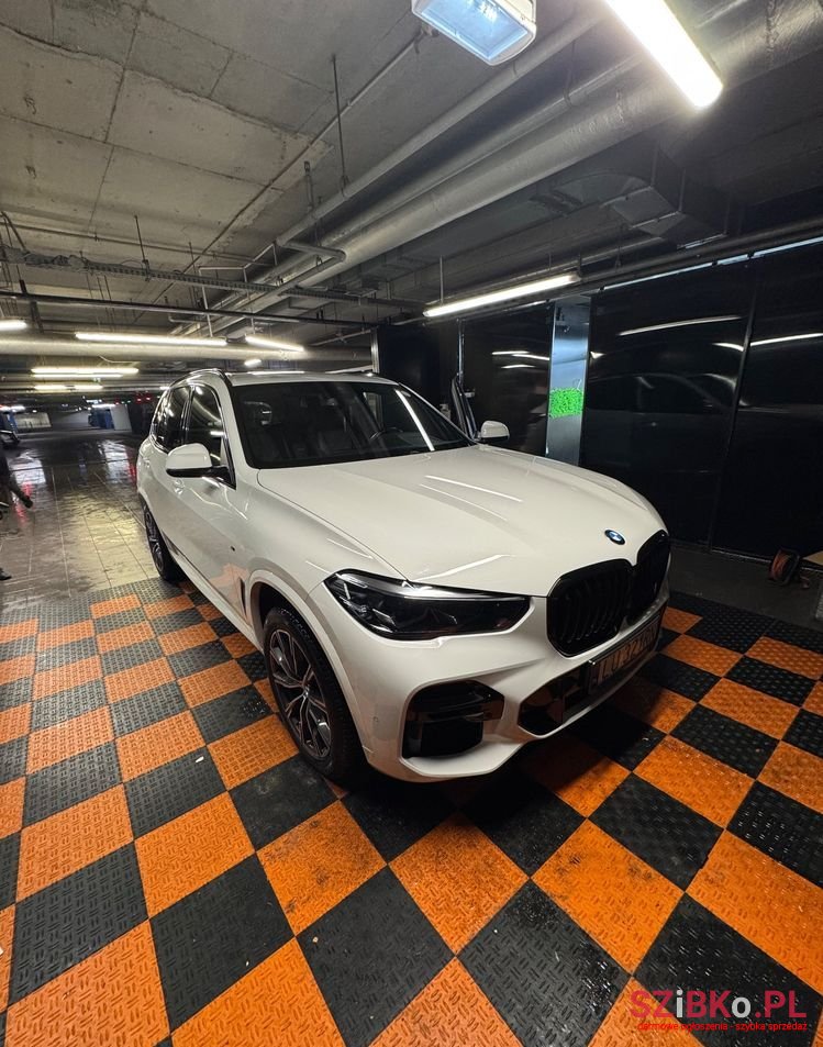 2022' BMW X5 Xdrive25D photo #2