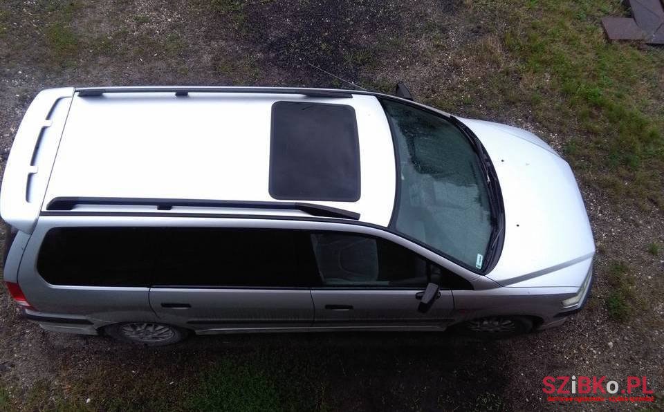 1998' Mitsubishi Space Wagon photo #2