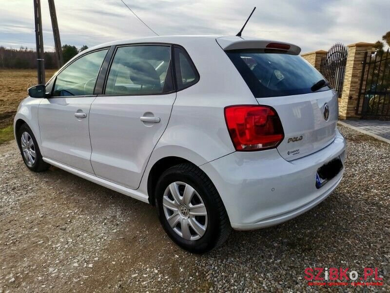 2013' Volkswagen Polo photo #4