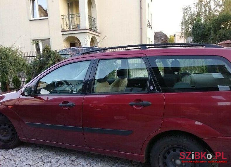 2001' Ford Focus photo #1