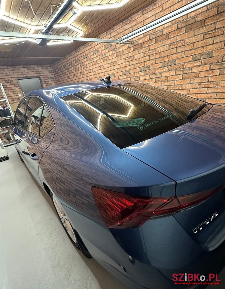 2020' Skoda Octavia 1.5 Tsi Act Active photo #3