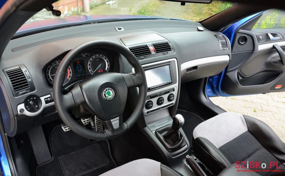 2008' Skoda Octavia 2.0 Tdi Rs photo #6