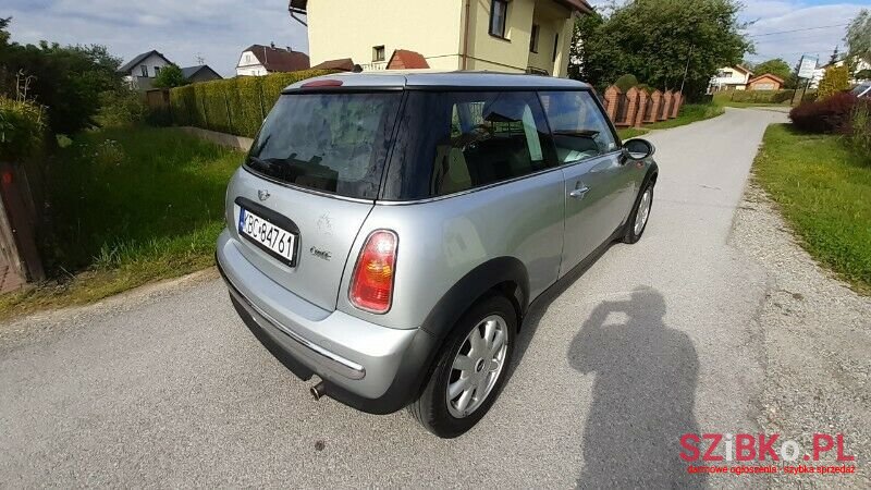 2002' MINI One photo #4