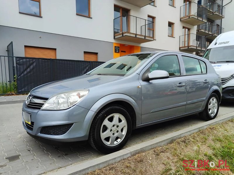 2007' Opel Astra 1.8 photo #2