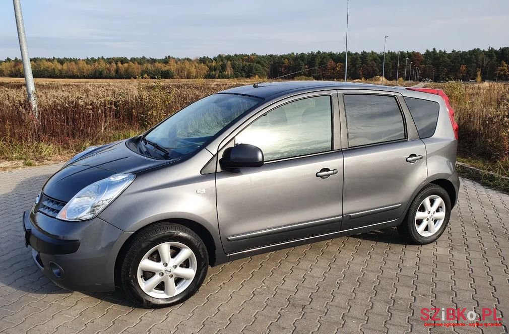 2006' Nissan Note photo #1