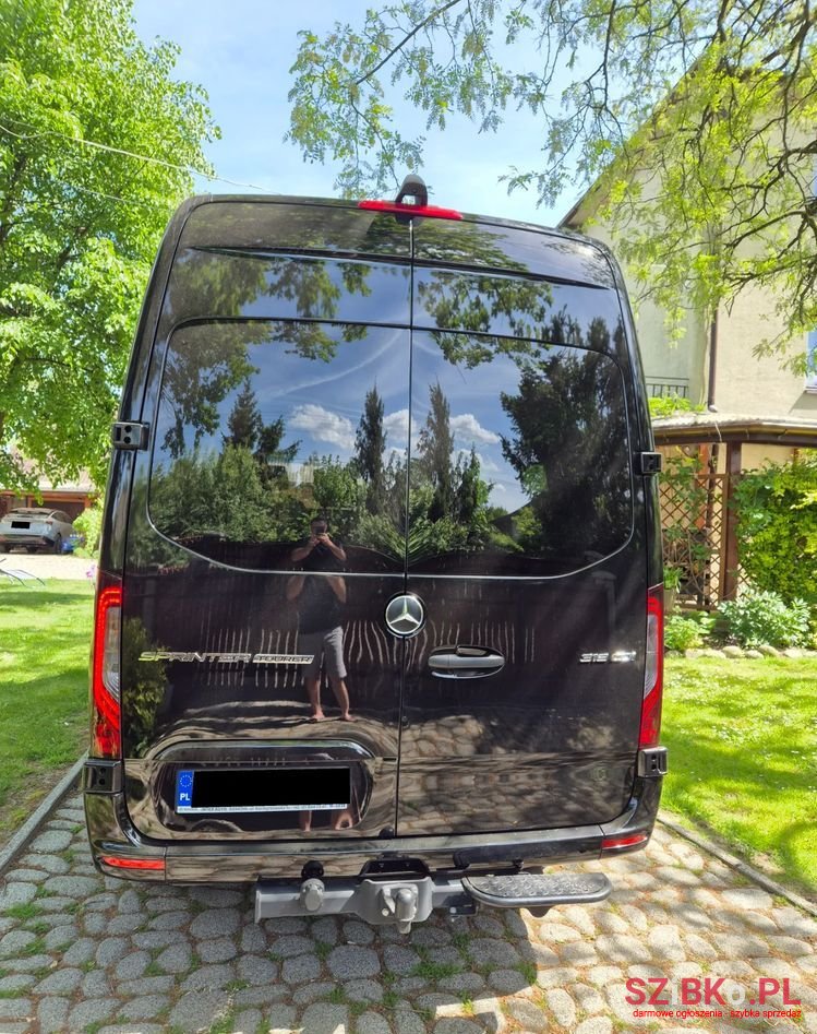 2019' Mercedes-Benz Sprinter photo #5