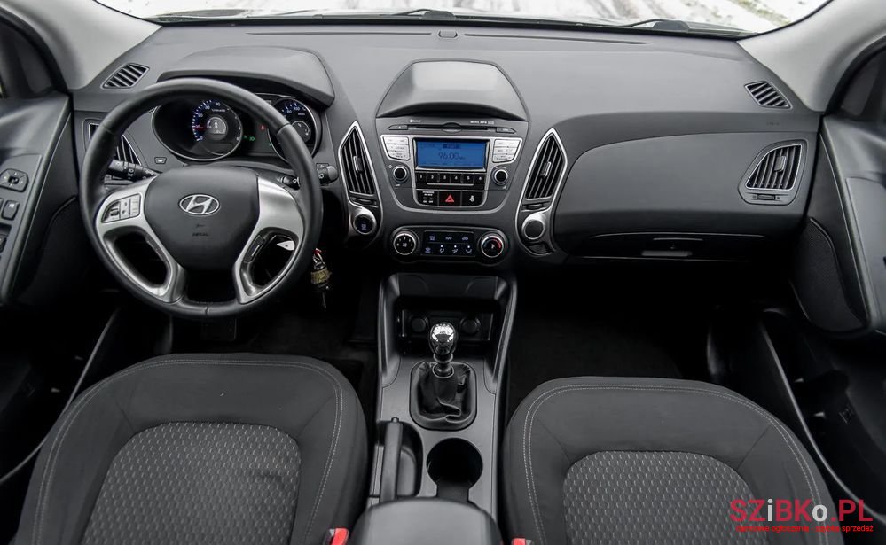 2011' Hyundai ix35 photo #5