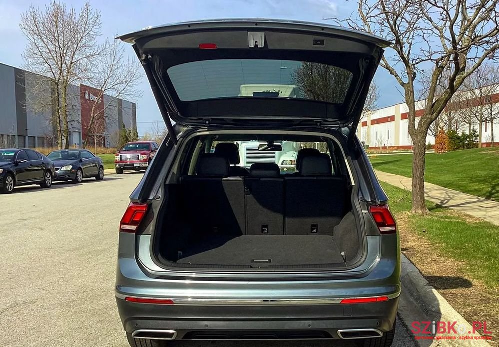 2018' Volkswagen Tiguan photo #6