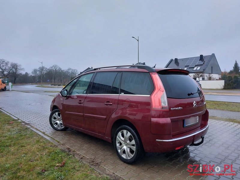 2008' Citroen C4 Grand Picasso photo #3