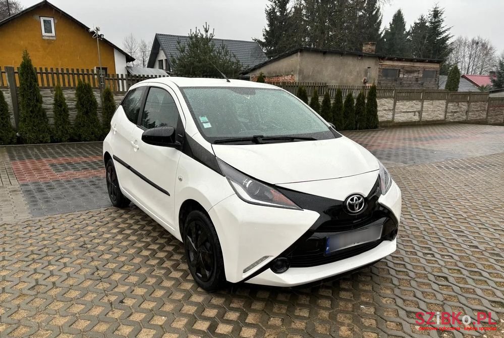 2017' Toyota Aygo photo #3