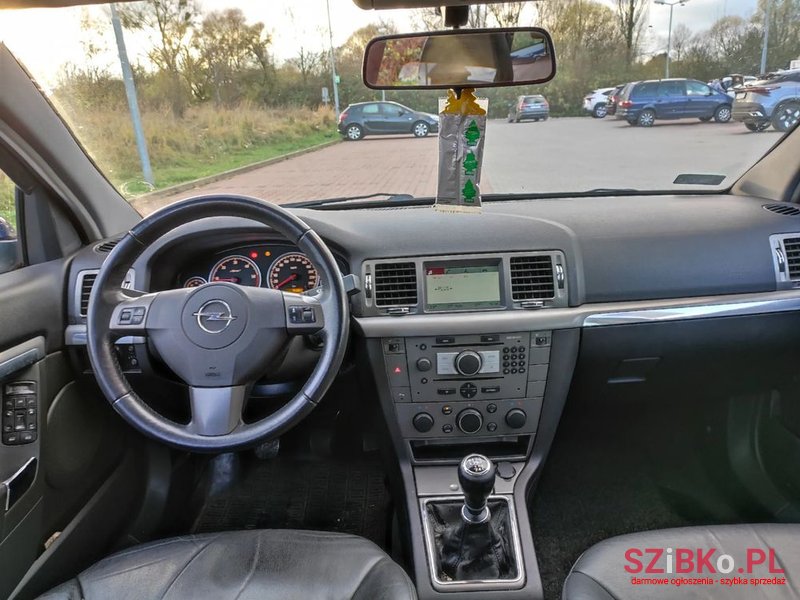 2005' Opel Vectra 1.9 Cdti Elegance photo #4