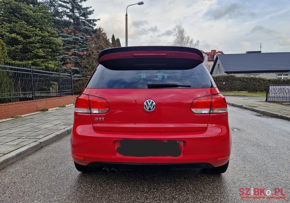 2010' Volkswagen Golf photo #4