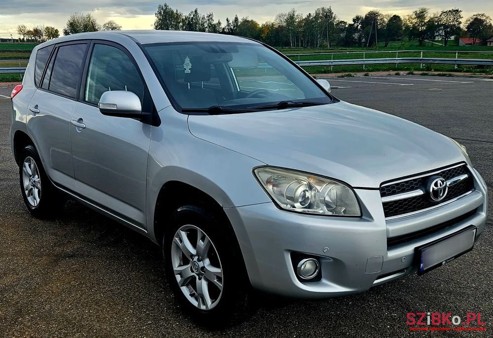 2009' Toyota RAV4 photo #2