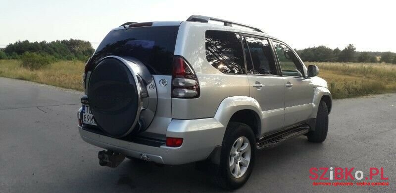 2006' Toyota Land Cruiser photo #2