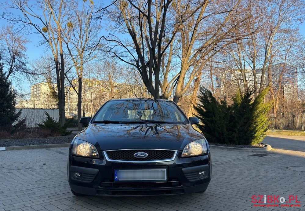 2005' Ford Focus 1.8 Trend photo #3