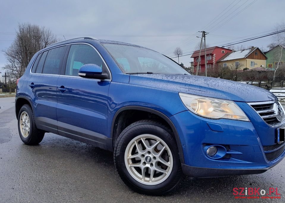 2009' Volkswagen Tiguan photo #3